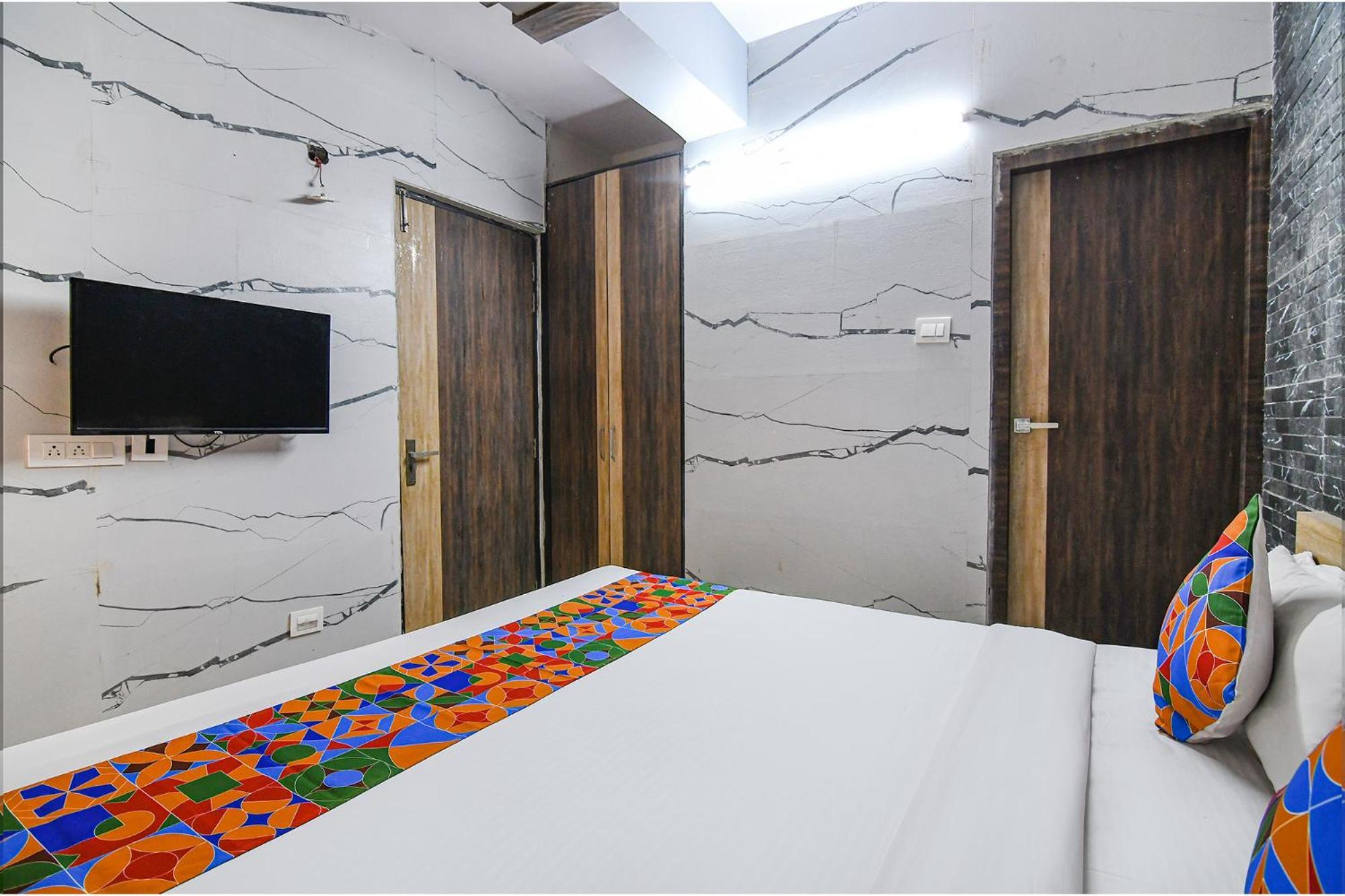 Fabexpress Subh Residency Hotel Santragachi Exterior photo